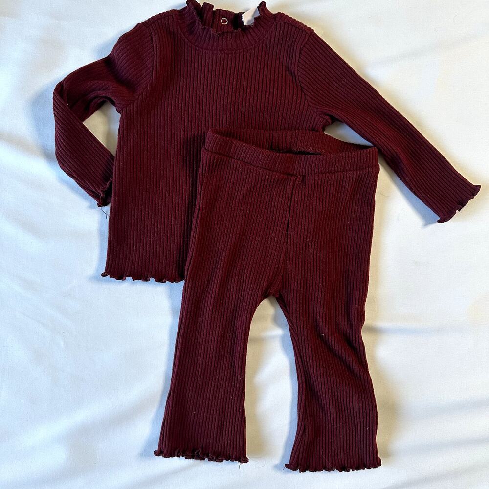Old Navy Baby Cozy Rib-Knit Lettuce-Edged Top and Pants Set - Maroon Sz 6-12 mo